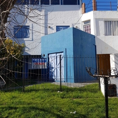 CASA EN 3 PLANTAS A DOS CUADRAS DEL MAR - THAMES en internet
