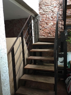 CASA 4 AMBIENTES EN 2 PLANTAS - 14 DE JULIO Y RIVADAVIA MAR DEL PLATA - APTO CREDITO en internet