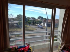 Imagen de DEPARTAMENTO 2 AMBIENTES . AV. ALIO Y 9 DE JULIO
