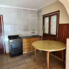BELGRANO 9300 - CASA 3 AMBIENTES - APTO CREDITO - comprar online