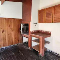 BELGRANO 9300 - CASA 3 AMBIENTES - APTO CREDITO en internet