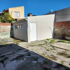 BELGRANO 9300 - CASA 3 AMBIENTES - APTO CREDITO - tienda online