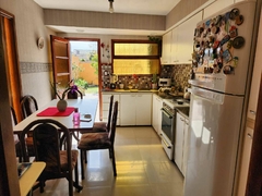 Imagen de CHALET 4 AMBIENTES - BOLIVAR 7200