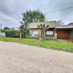 CASA AMERICANA A RECICLAR - VIEDMA 3700 B° CASTAGNINO - Grasso Inmobiliaria. Negocios inmobiliarios en la Ciudad de Mar del Plata