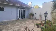 CHALET 4 AMBIENTES - BROWN 9000 MAR DEL PLATA APTO CREDITO