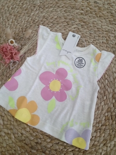 Remera Esmeralda Flores - comprar online