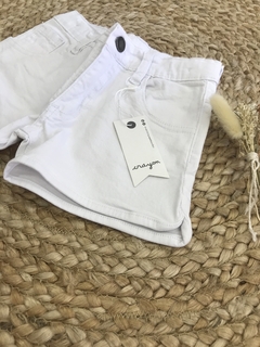 Short Blanquita en internet