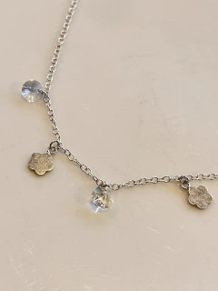 Gargantilla tipo choker Flor y cristal - tienda online