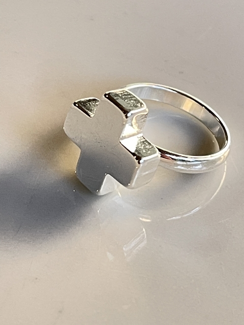 Anillo cruz acero blanco