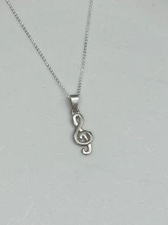Clave de sol con cadena - comprar online