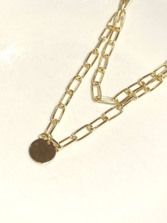 Collar doble dorado en internet
