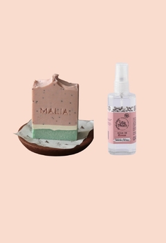 JABON MALIA Y AGUA DE ROSAS