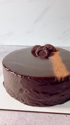 Torta 100 % Chocolatosa