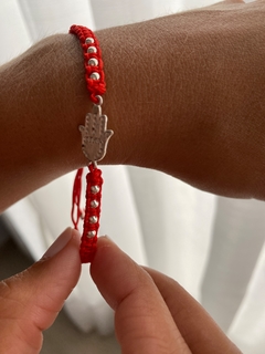 Hilo con dije Manito - comprar online