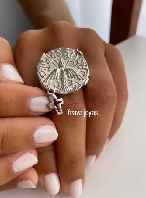 Espíritu Santo con Dije Cruz Calada