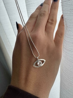 Collar Evil en internet