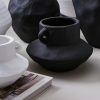 Tinaja negra irregular - comprar online