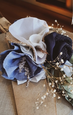 Ramo de flores de tela - comprar online