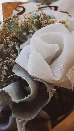 Ramo de flores de tela en internet