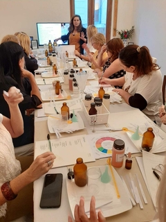 19/10/2024 - Workshop VELAS & PERFUMES - CERRADO - tienda online
