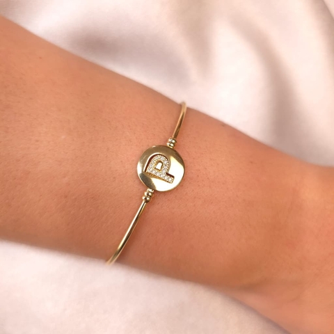 Bracelete Letra P Cravejada Click banhado em ouro 18k