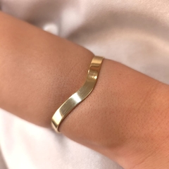 Bracelete em "V" Liso 6mm banhado em ouro 18k - comprar online