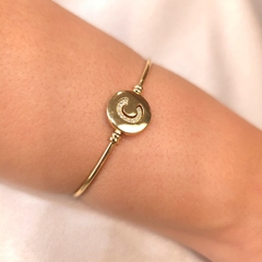Bracelete Letra C Cravejada Click banhado em ouro 18k