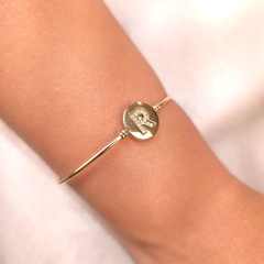 Bracelete Letra R Cravejada Click banhado em ouro 18k - comprar online