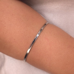Bracelete Liso 2mm banhado em Platina