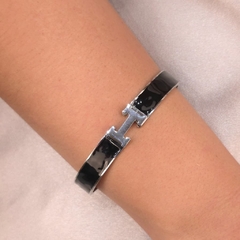Bracelete H Preto e Prata Steel