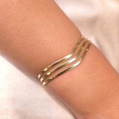 Bracelete em "V" com 2 Cortes 10mm banhado em ouro 18k