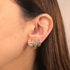Brinco Trio Argola Cravejado Colors banhado em ouro 18k - comprar online