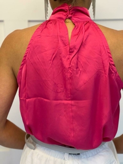Blusa Helida na internet
