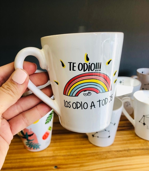 Taza “te odio, los odio a todos”