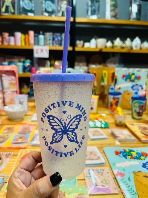 Vaso plástico con glitter mariposa