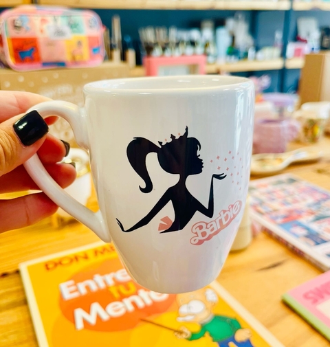 Taza Barbie hada
