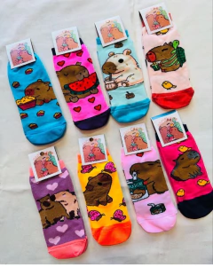 Medias capybara - Olivia Almacén de Curiosidades