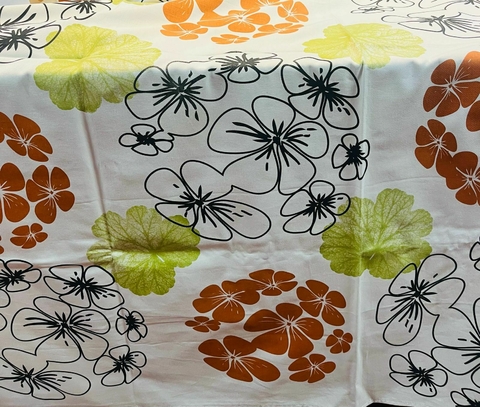 Mantel flores multicolor 1.5 x 1.5