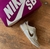 TENIS NIKE BRANCO E DOURADO na internet