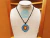 Collar Para Mujer en Mostacilla Checa Flor Huichol Azul Mini-Petalos Centro De Fuego