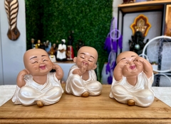Trio de Monges M (10cm) - branco metálico - comprar online
