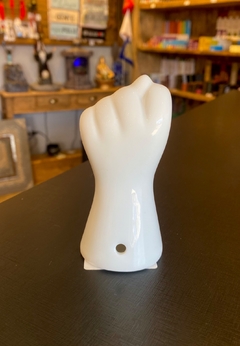 Figa Proteção cerâmica branco - 10cm - comprar online