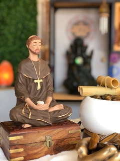São Francisco Meditando (19cm) - comprar online