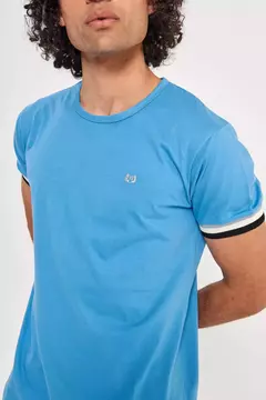 Remera Lyon celeste - comprar online