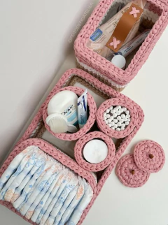 Kit Higiene Bebê em Crochê com Nome | 6 Peças - comprar online