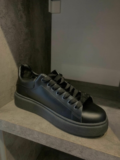 Zapatilla Mc Queen All Black - LAGUARDIA