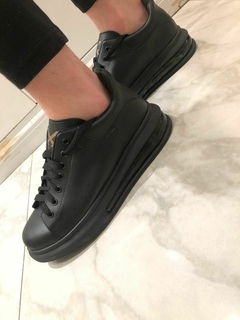 Zapatillas Mc Queen All Black Air - comprar online