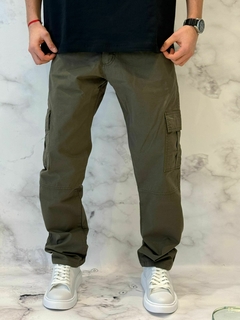 Pantalón Cargo de Gabardina en internet