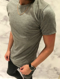 Remera Básica - tienda online