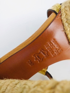 Sandália Feminina Dourada Salto Grosso Tory Burch 36 na internet